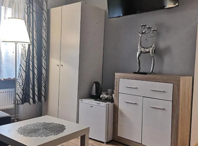 Ustup 25 זקופאנה